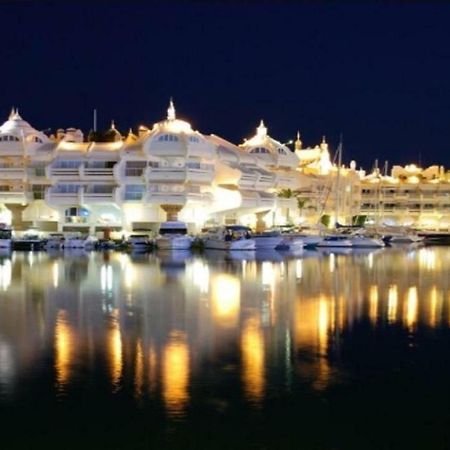 Puerto Marina Apartment Benalmadena Bagian luar foto